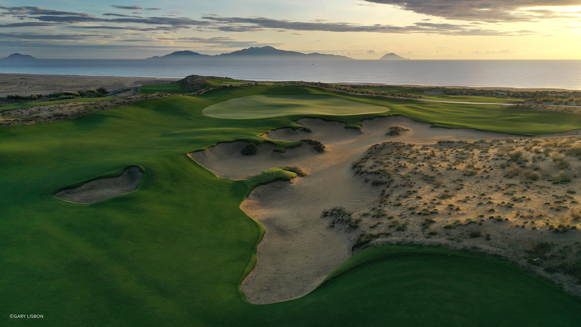 Hoiana Shore Golf Course sand dunes