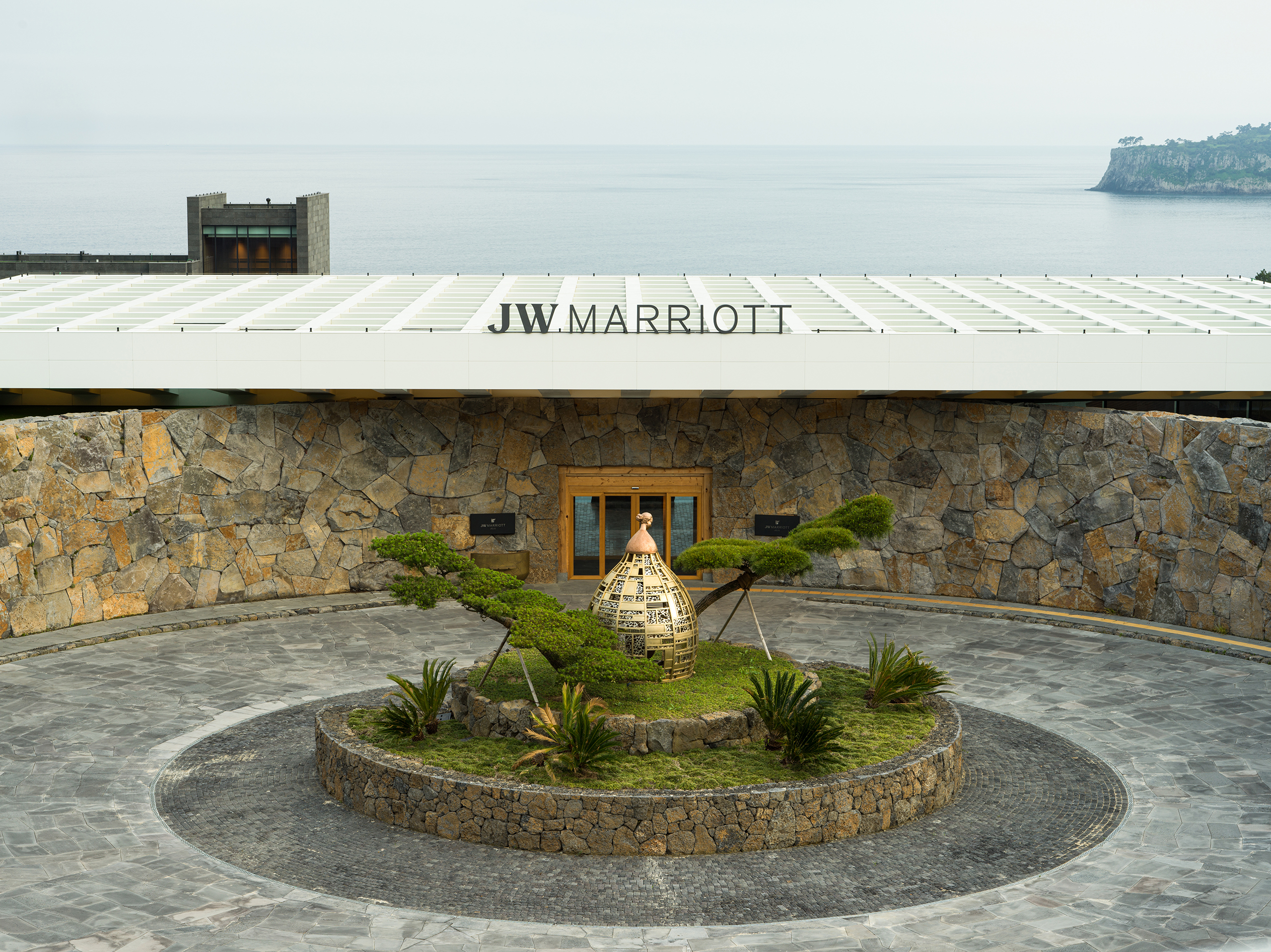 JW Marriot Jeju front carport