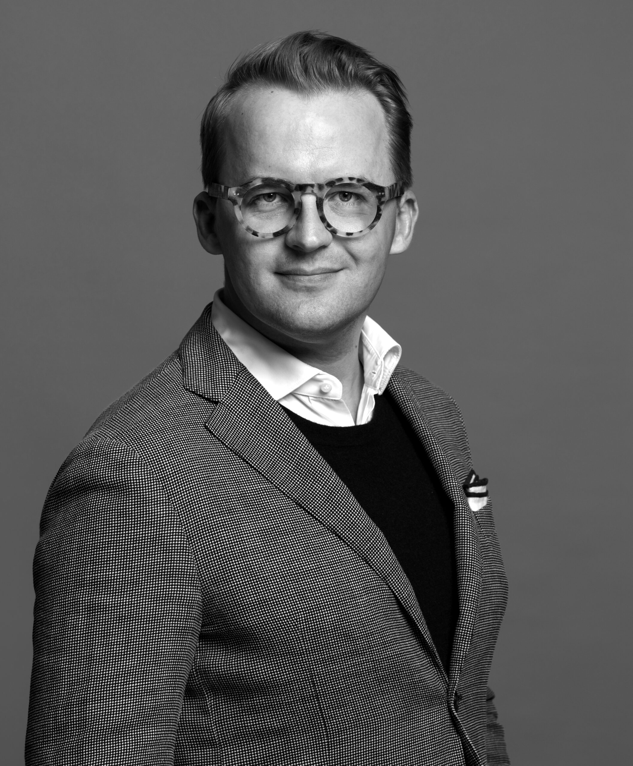 Portrait of John Paul in black and white