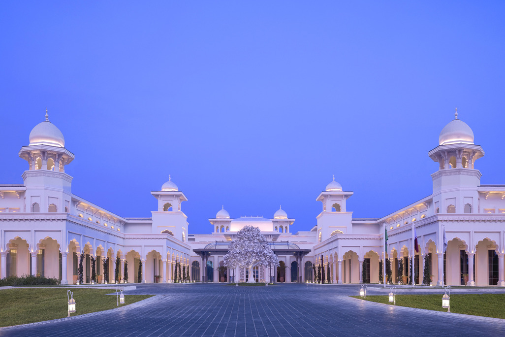 chedi katara entrance dusk